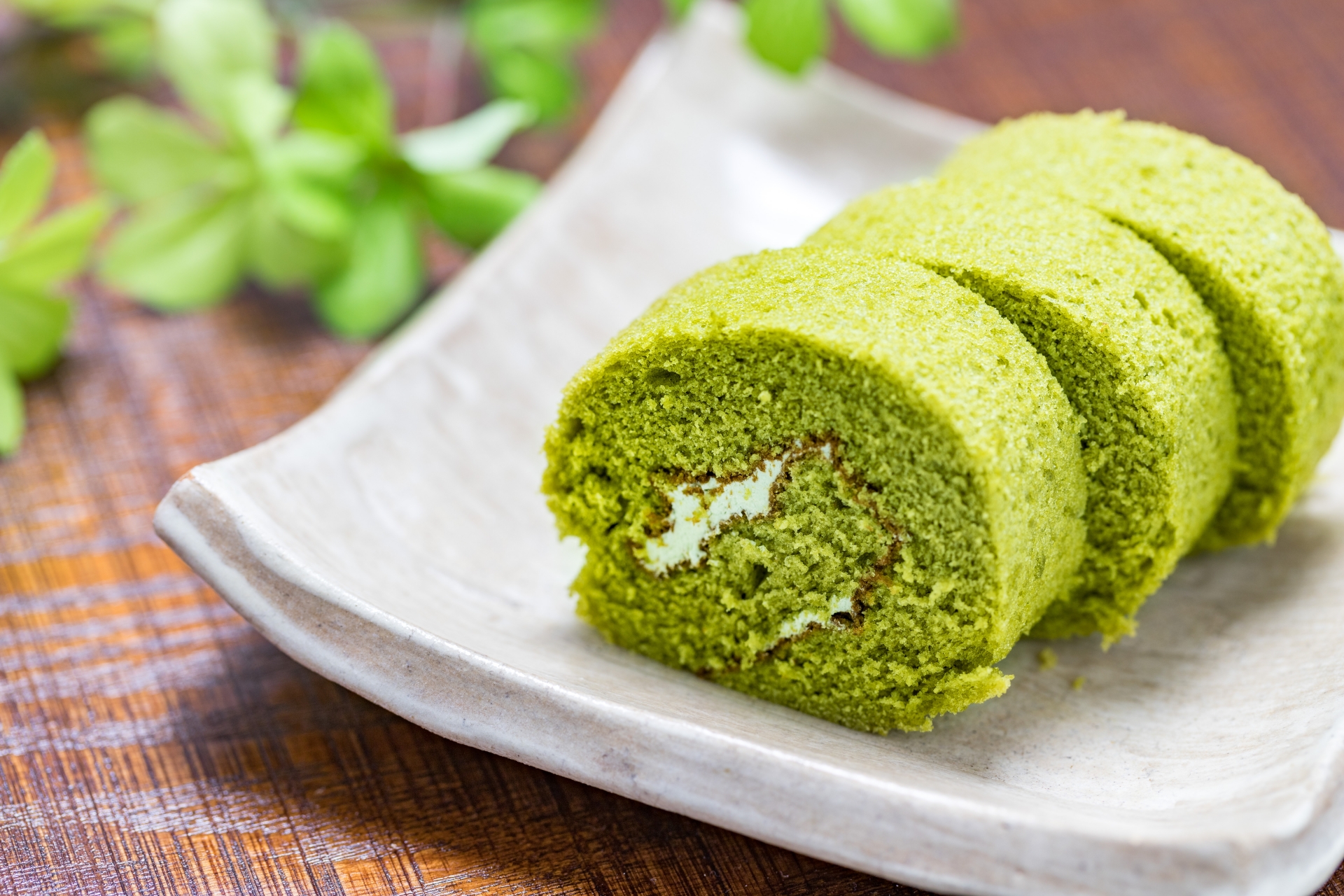 抹茶ロールケーキ